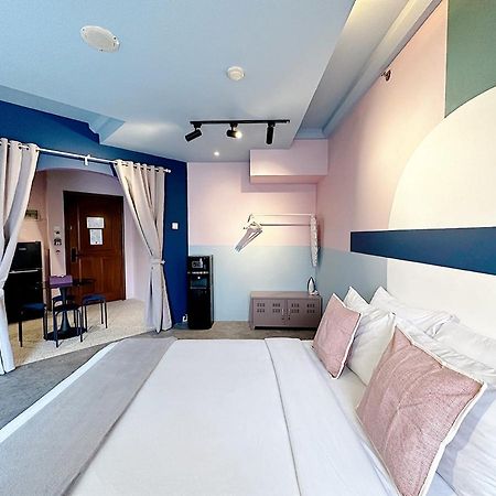Youre At - The Majesty Apartment Бандунг Экстерьер фото